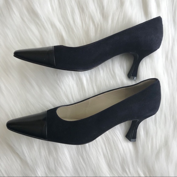 Rene Mancini Black Leather and Suede Pumps - Picture 4 of 8